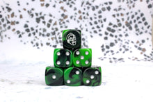 Load image into Gallery viewer, Goonhammer Gregbot 16mm Dice
