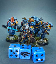 Load image into Gallery viewer, Frost Wolf 16mm Dice
